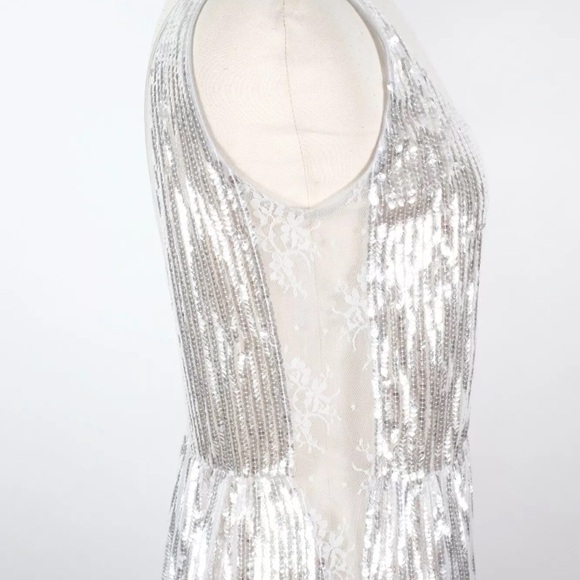 Marc Jacobs Runway NWT silver sequin dress with black detachable belt - Picture 7 of 15
